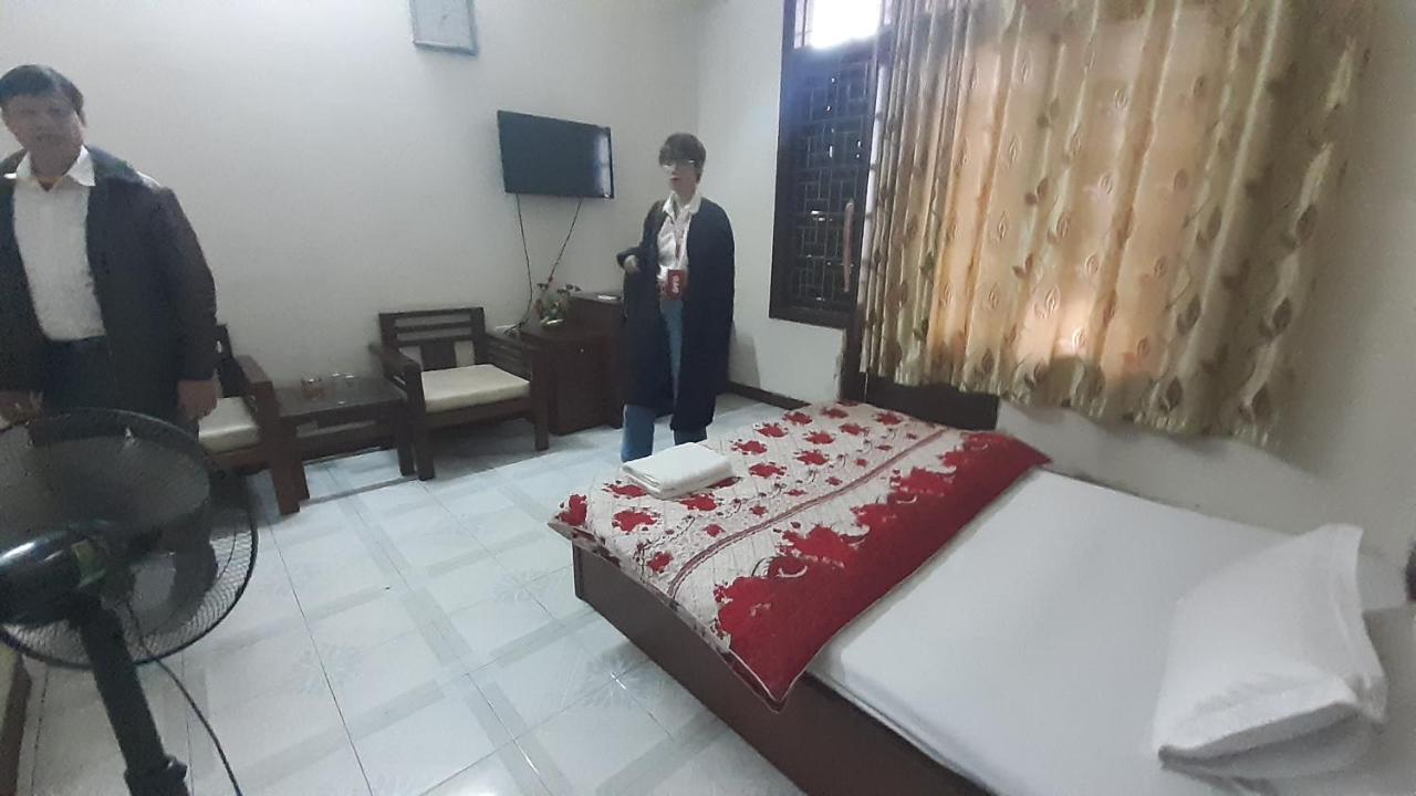 Oyo 681 Hoang Lan Guesthouse Hanoi Zewnętrze zdjęcie